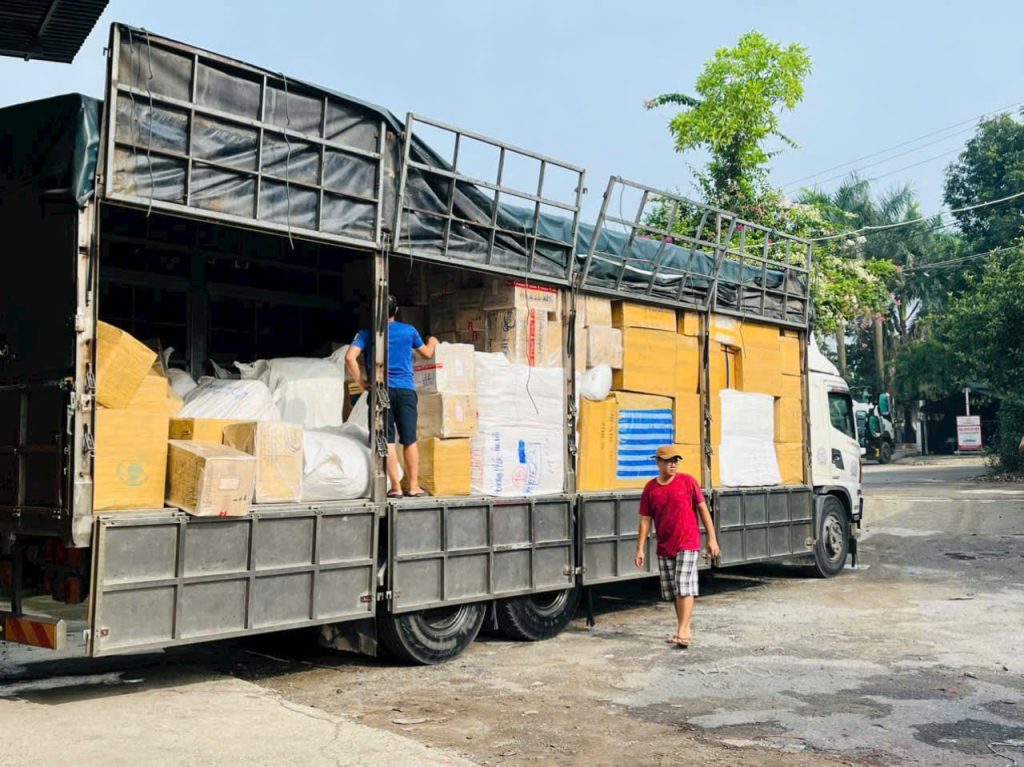 Xe tải chở hàng Thị xã Hồng Lĩnh đi Quảng Bình giá rẻ